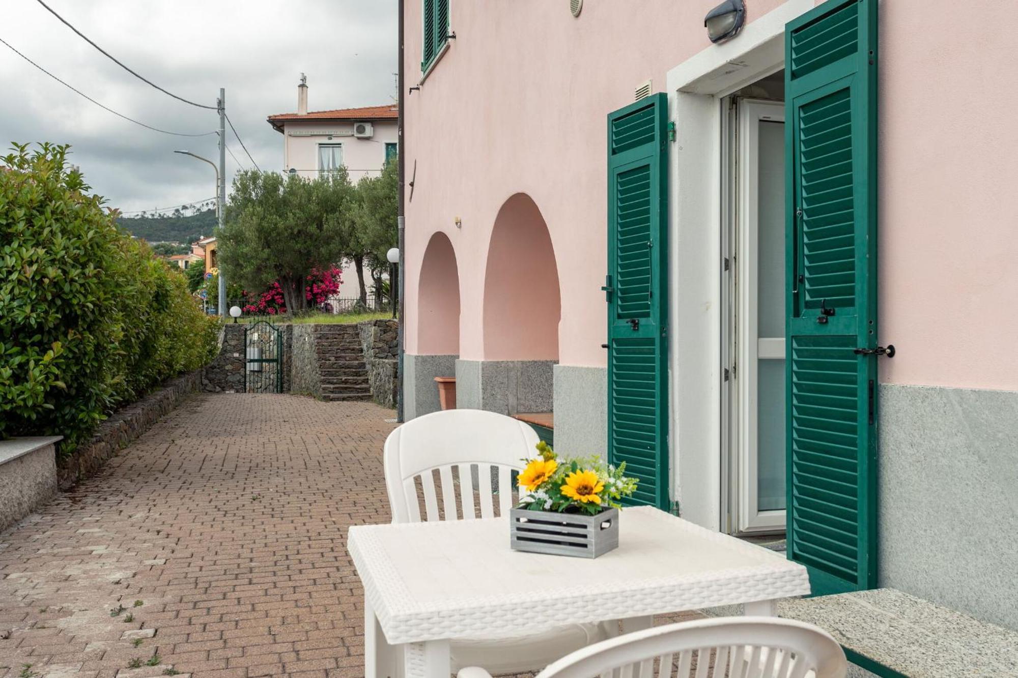 Villa Zafferano Suites Celle Ligure Exteriör bild