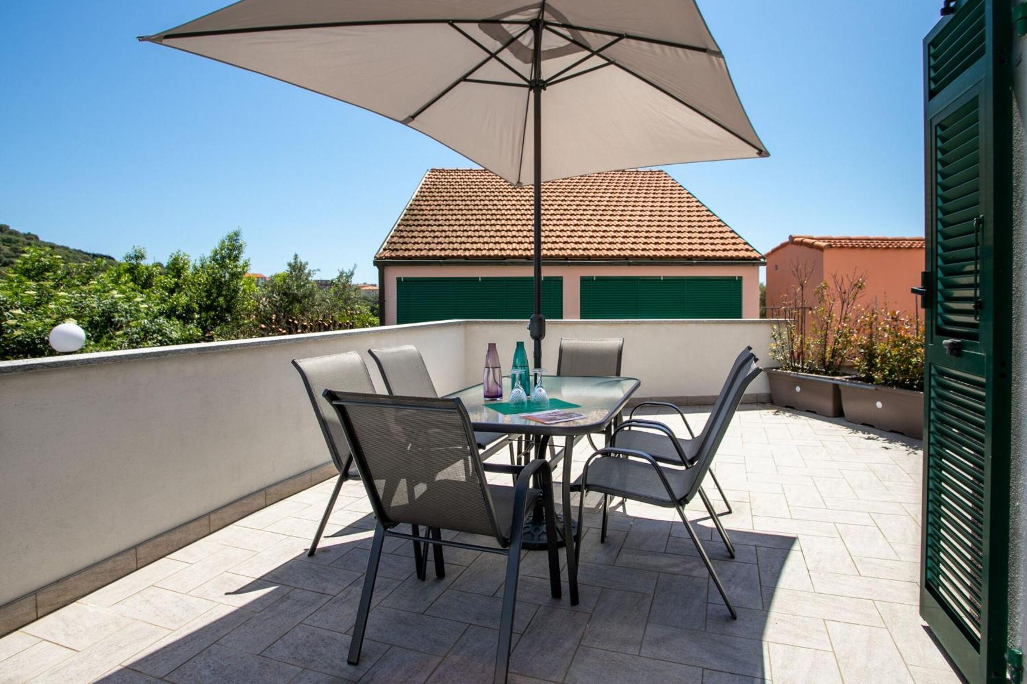 Villa Zafferano Suites Celle Ligure Exteriör bild